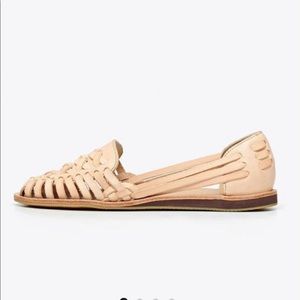 Nisolo Ecuador Huarache Sandal in Women’s size 7